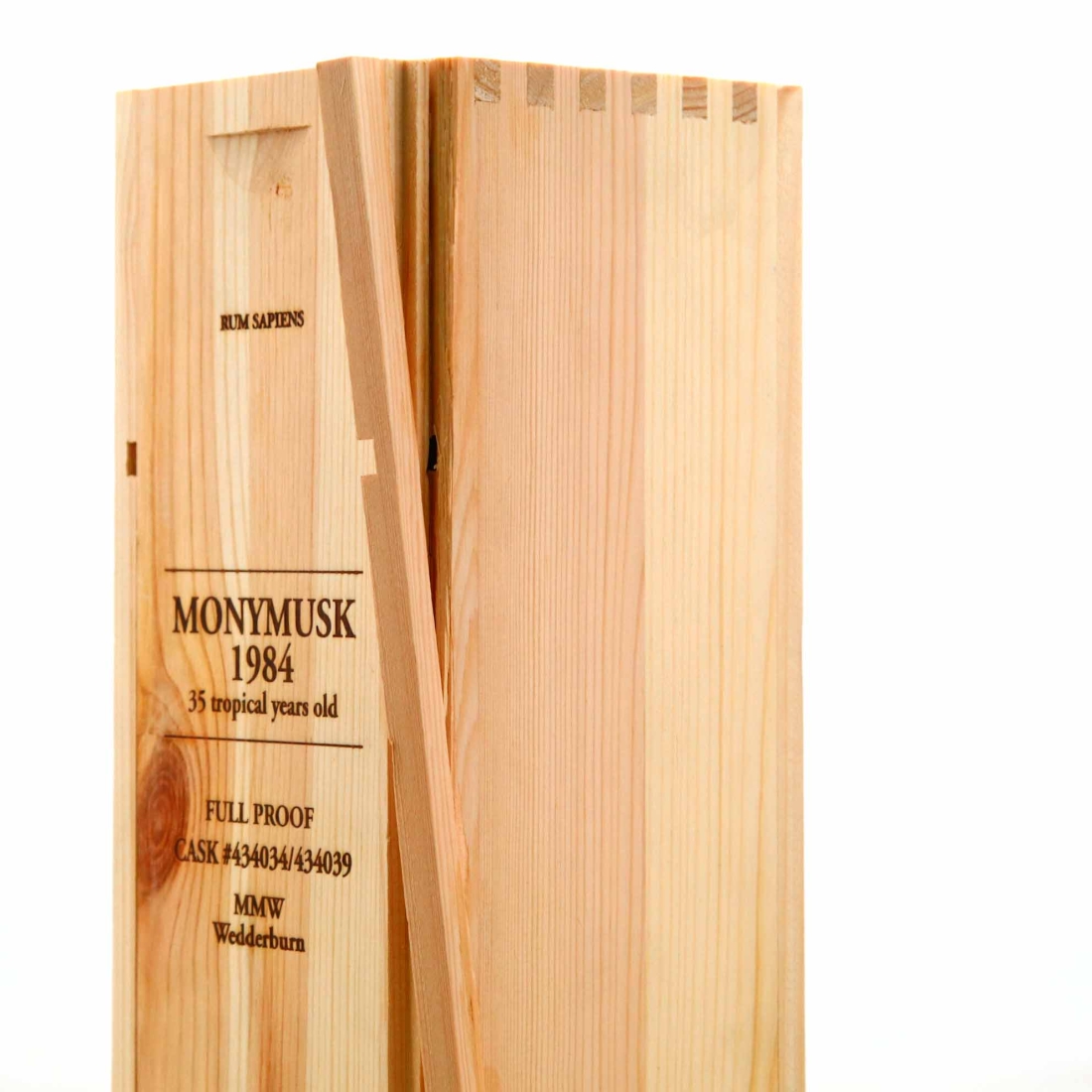 Image for Monymusk MMW 1984 Rum Sapiens 35 Year Old